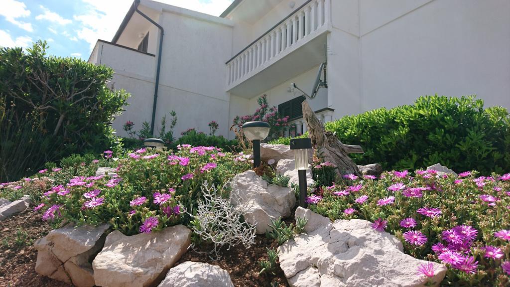Apartments Anastazija Pag Town Εξωτερικό φωτογραφία