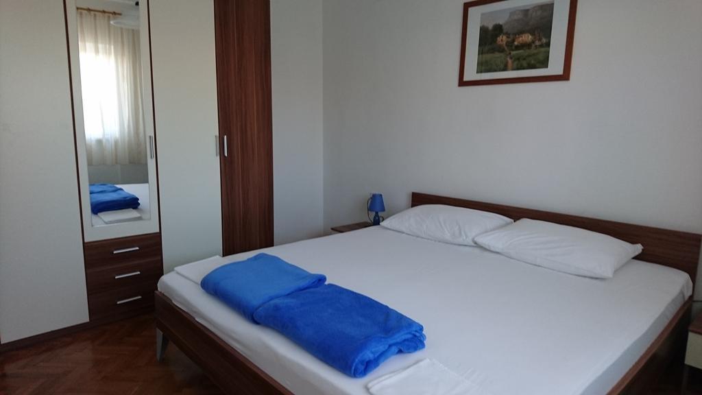 Apartments Anastazija Pag Town Εξωτερικό φωτογραφία