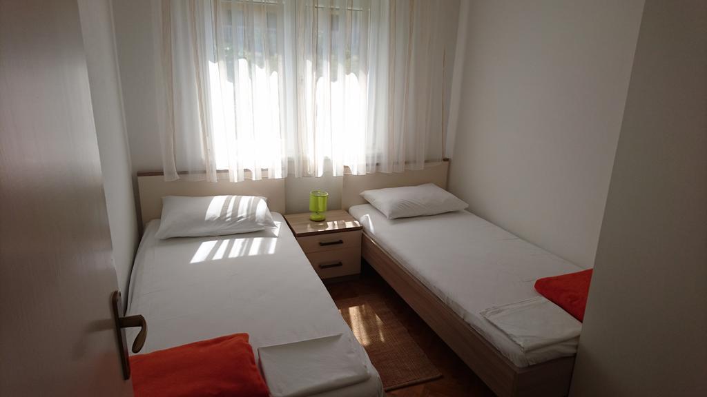 Apartments Anastazija Pag Town Εξωτερικό φωτογραφία