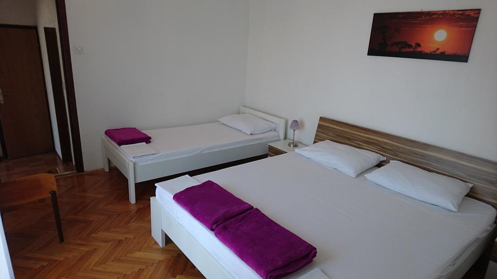 Apartments Anastazija Pag Town Εξωτερικό φωτογραφία