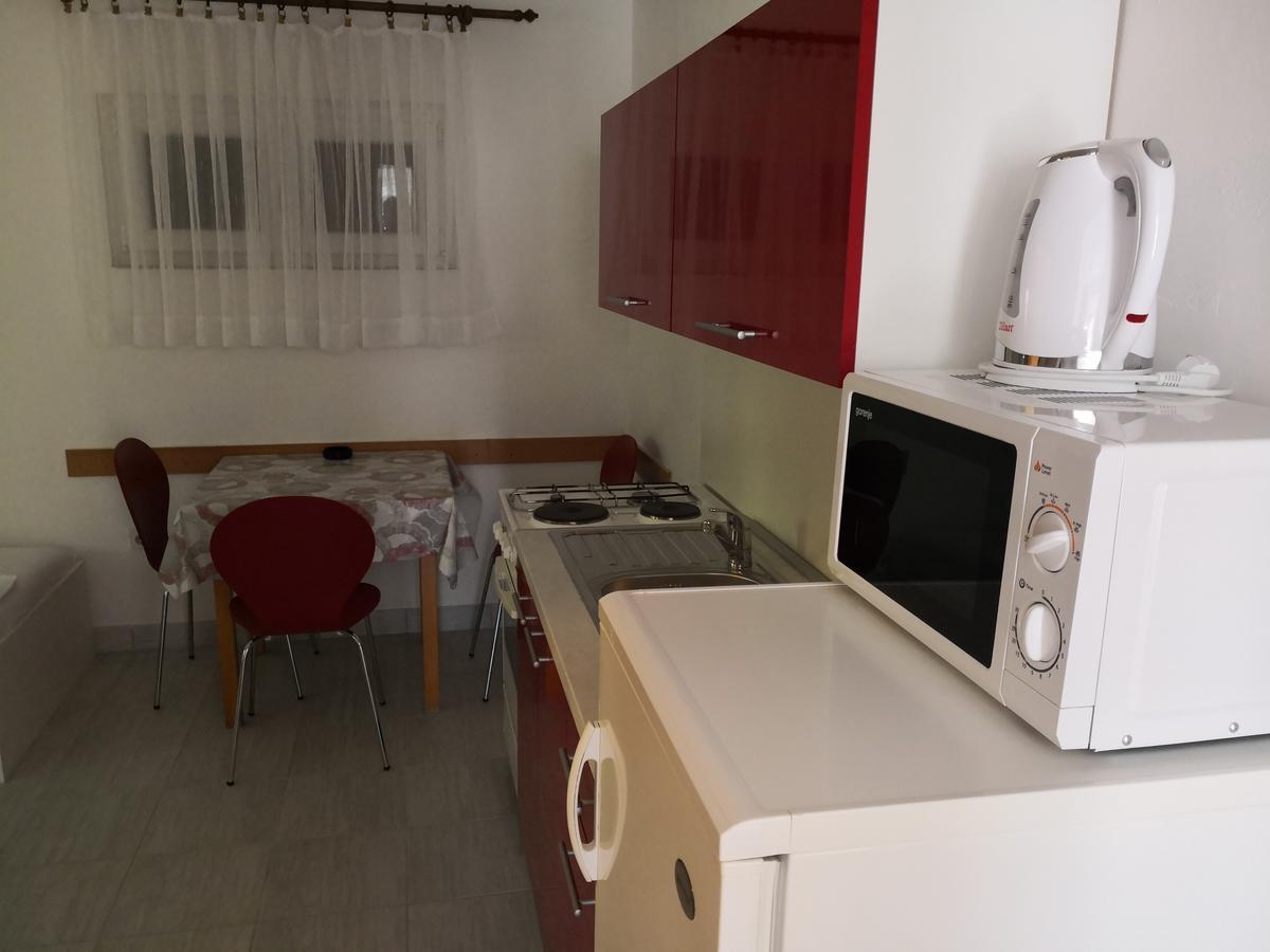 Apartments Anastazija Pag Town Εξωτερικό φωτογραφία